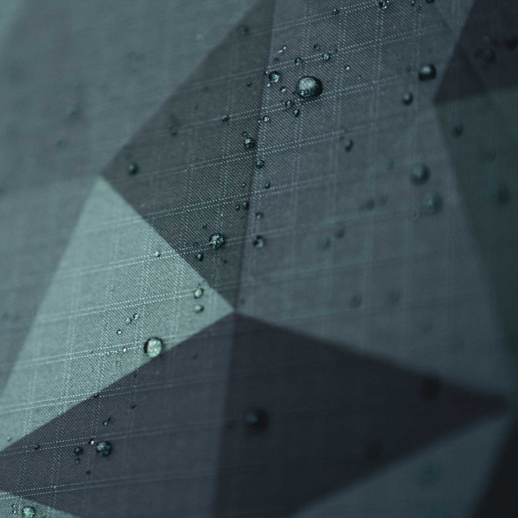 Regen- und sturmfest/Zeltboden [5000mm], Außenzelt [3000mm].
