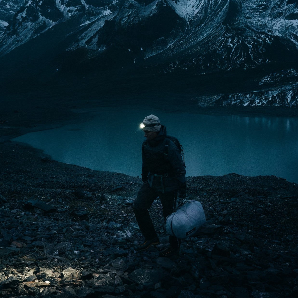 Kommt im komprimierbaren Packsack/+ Einem zusätzlichen Aufbewahrungsbeutel.