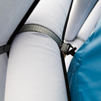 Das Zelt als Einheit/Keine lästigen Einzelteile - besonders bei Wind oder Dunkelheit vorteilhaft.