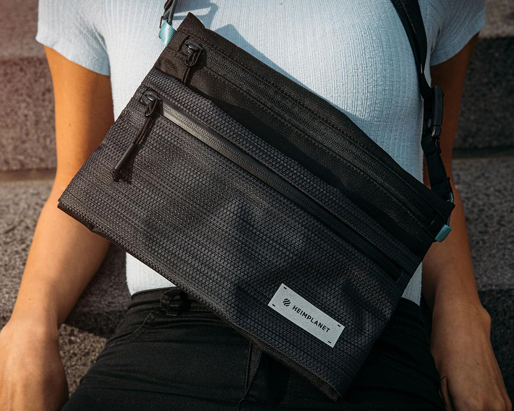 Carry Essentials Neck Pouch (A5), black