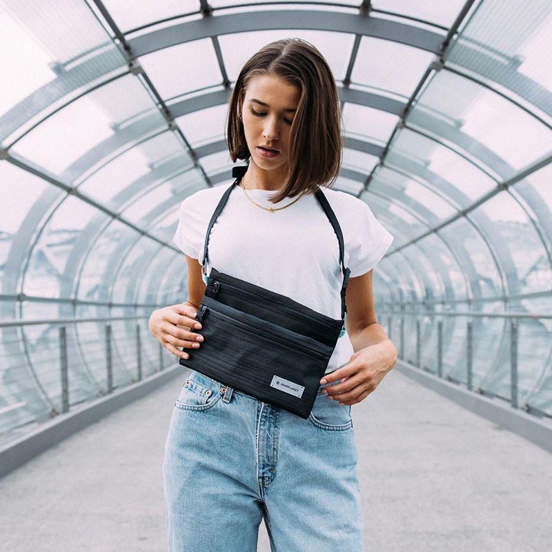 Carry Essentials Neck Pouch (A5), black