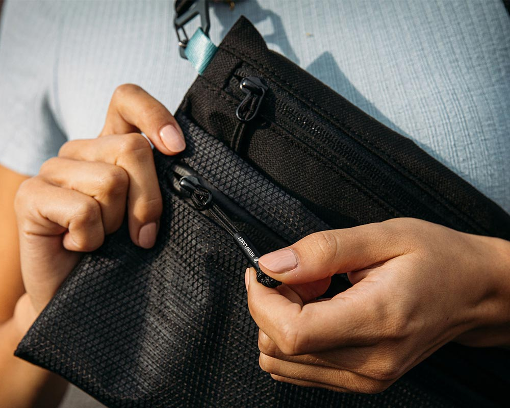 Carry Essentials Neck Pouch (A5), black