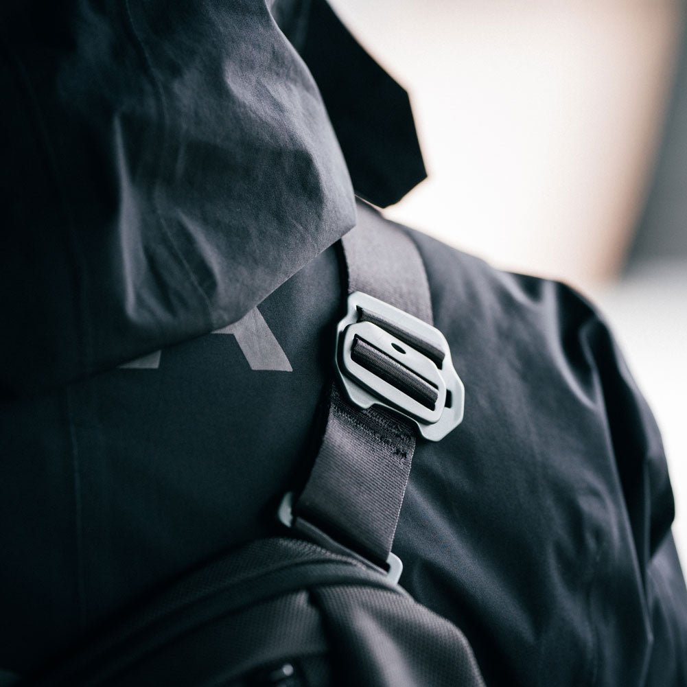 Transit Line Sling Pocket XL, black