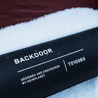 Zweilagiger Luftrahmen/TPU-Schlauch ummantelt von reißfestem 140 HPE Dacron - extrem stabil, unter Extrembedingungen getestet. Zusätzlich verstärkt wo Bodenkontakt besteht.
