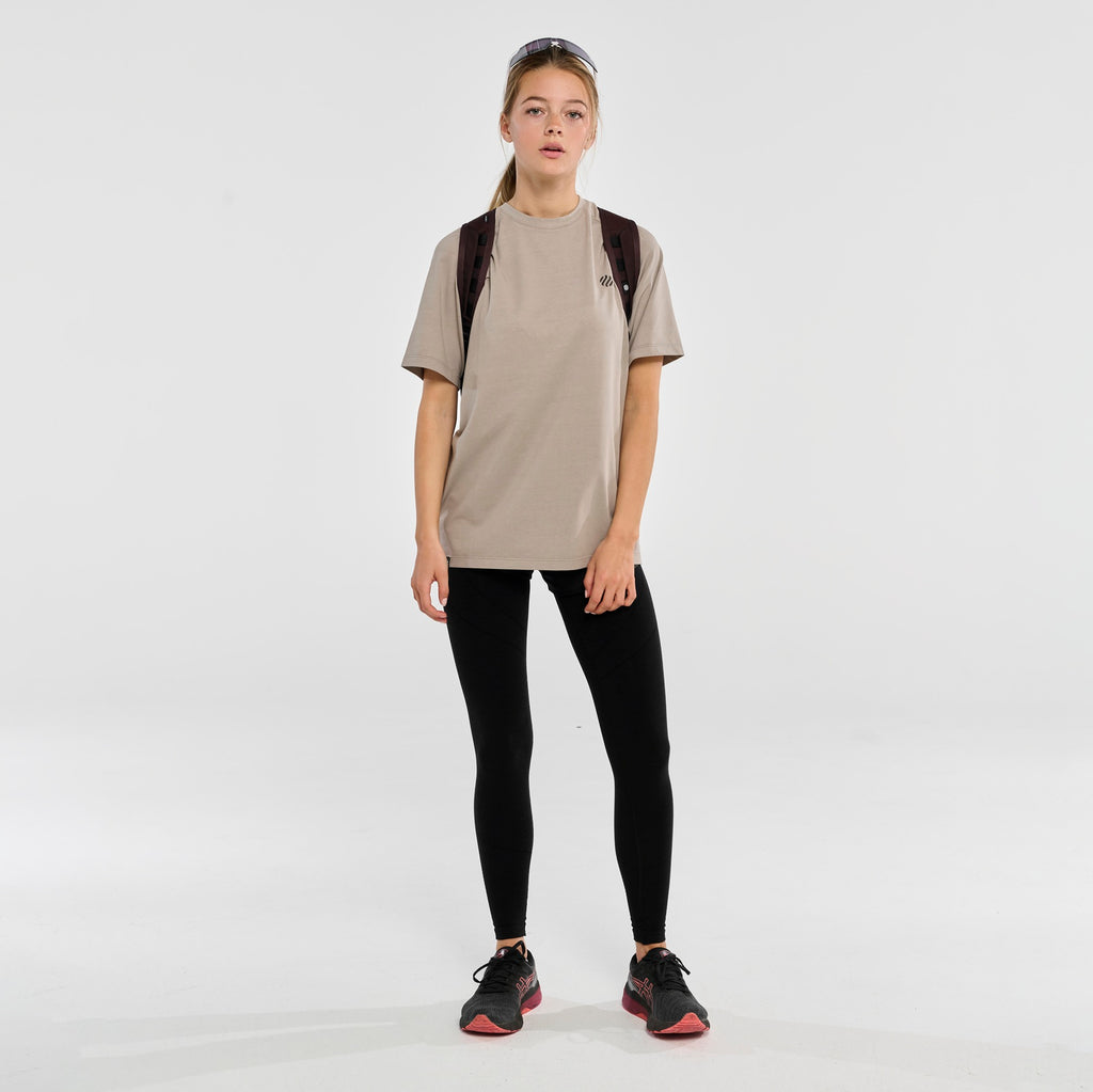 /Nele ist 1,67m (5'5'') und trägt Größe S