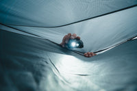 Überkopf-Ablage/+ Viele seitliche Fächer zum Verstauen