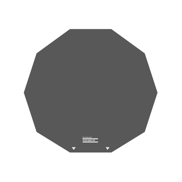 Perfekt für dein Zelt/Das Groundsheet ist genau auf den Umriss deines Zelts zugeschnitten. Im Gegensatz zu überstehenden Zeltunterlagen, wird so verhindert, dass Regenwasser zwischen Groundsheet und Zeltboden geführt wird. 